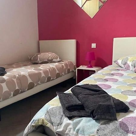 Les Palmiers Appartement Millau Buitenkant foto